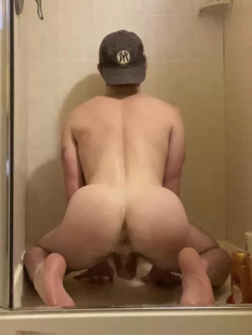 22 slim waist with a big ass