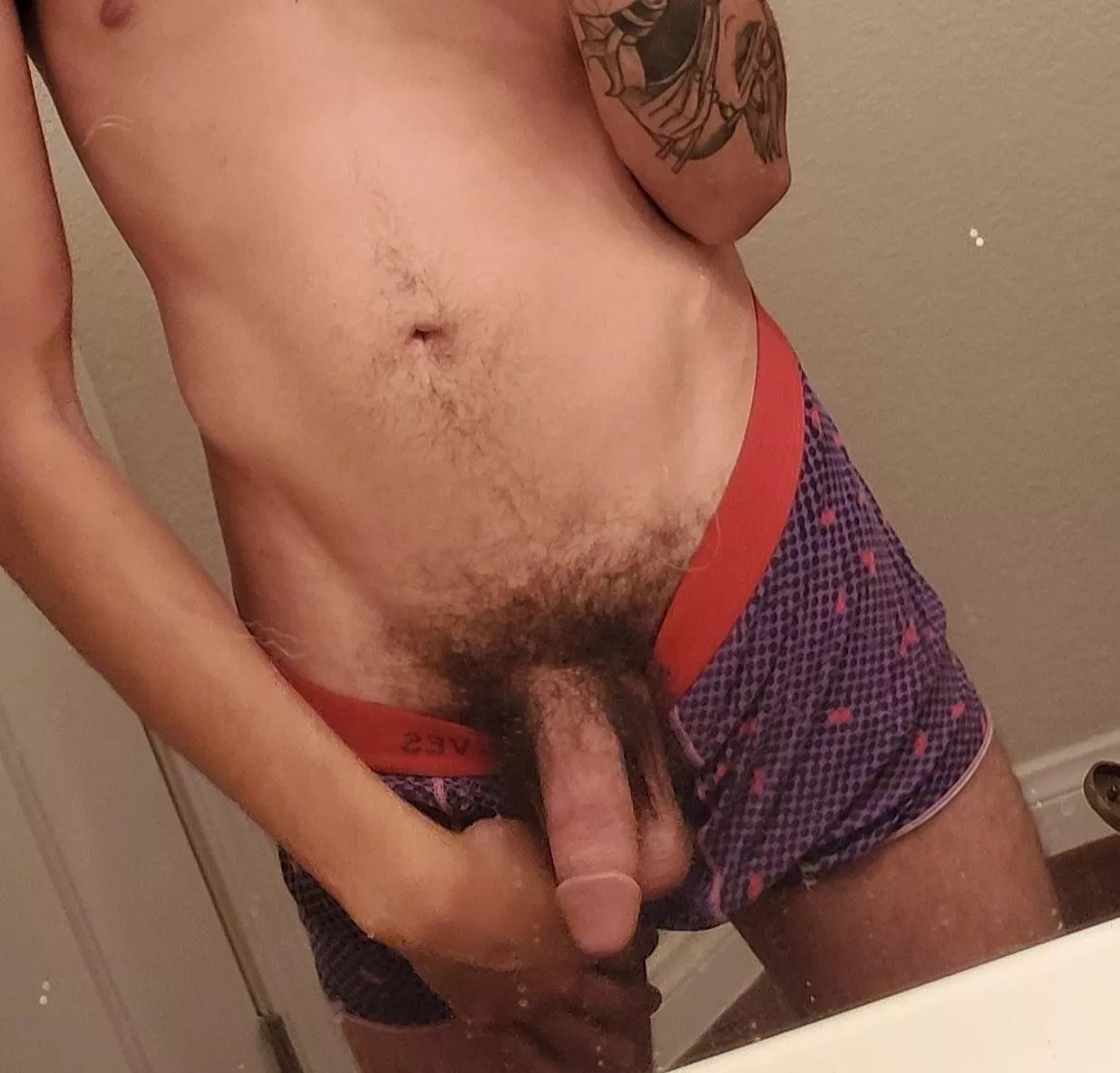 24 m horny af looking to trade til we cum. All welcome @boredpup1902