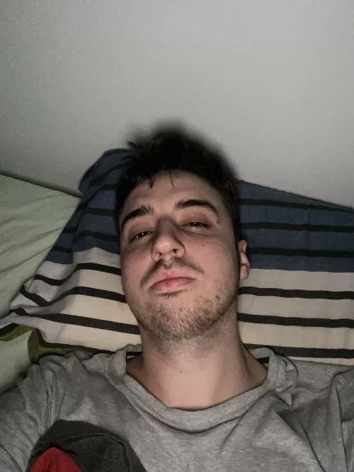 28M - Just played video games all day. Honestly could use a cuddle today..