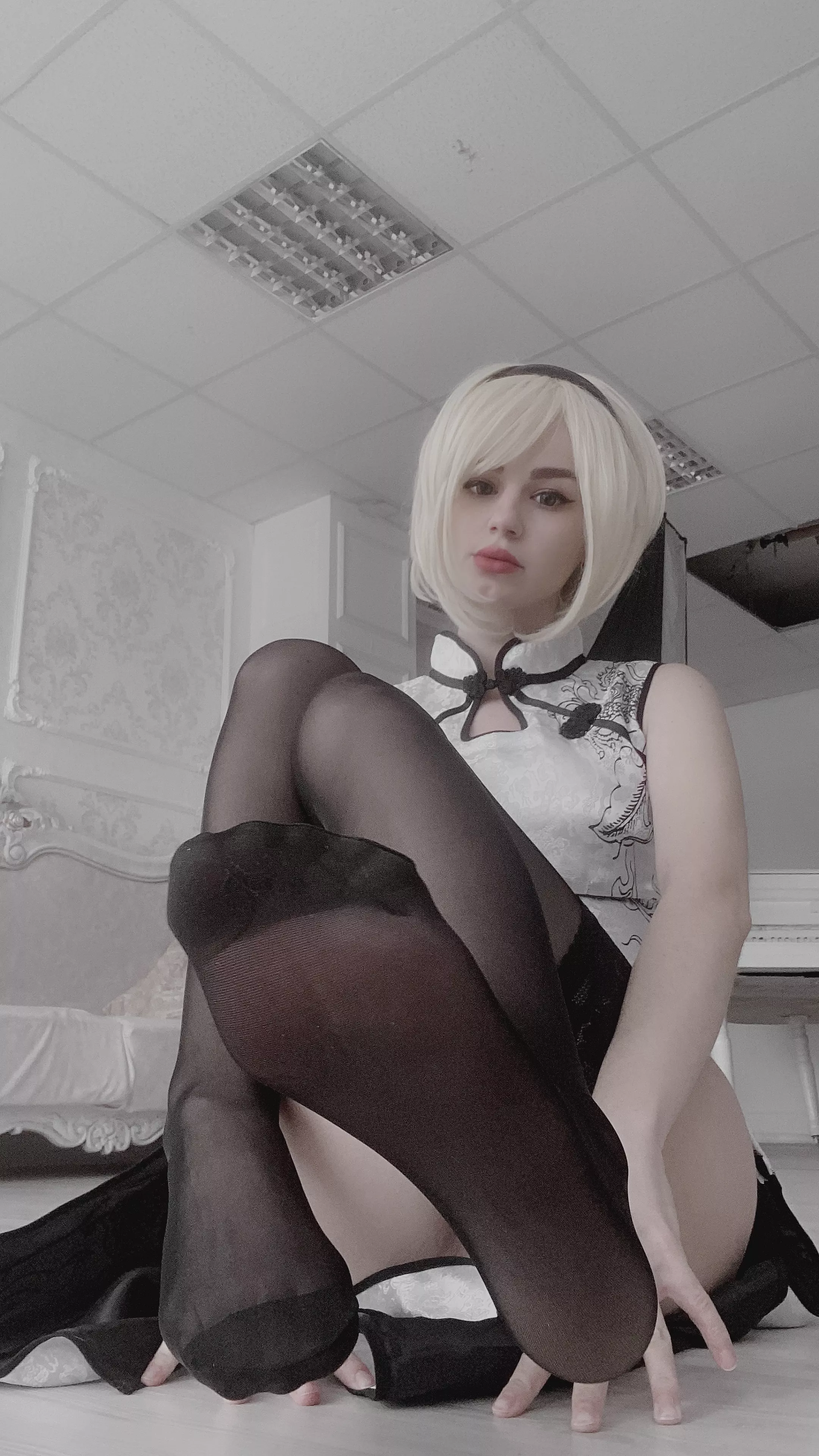 2B feet in stockings by Kanra_cosplay [self]