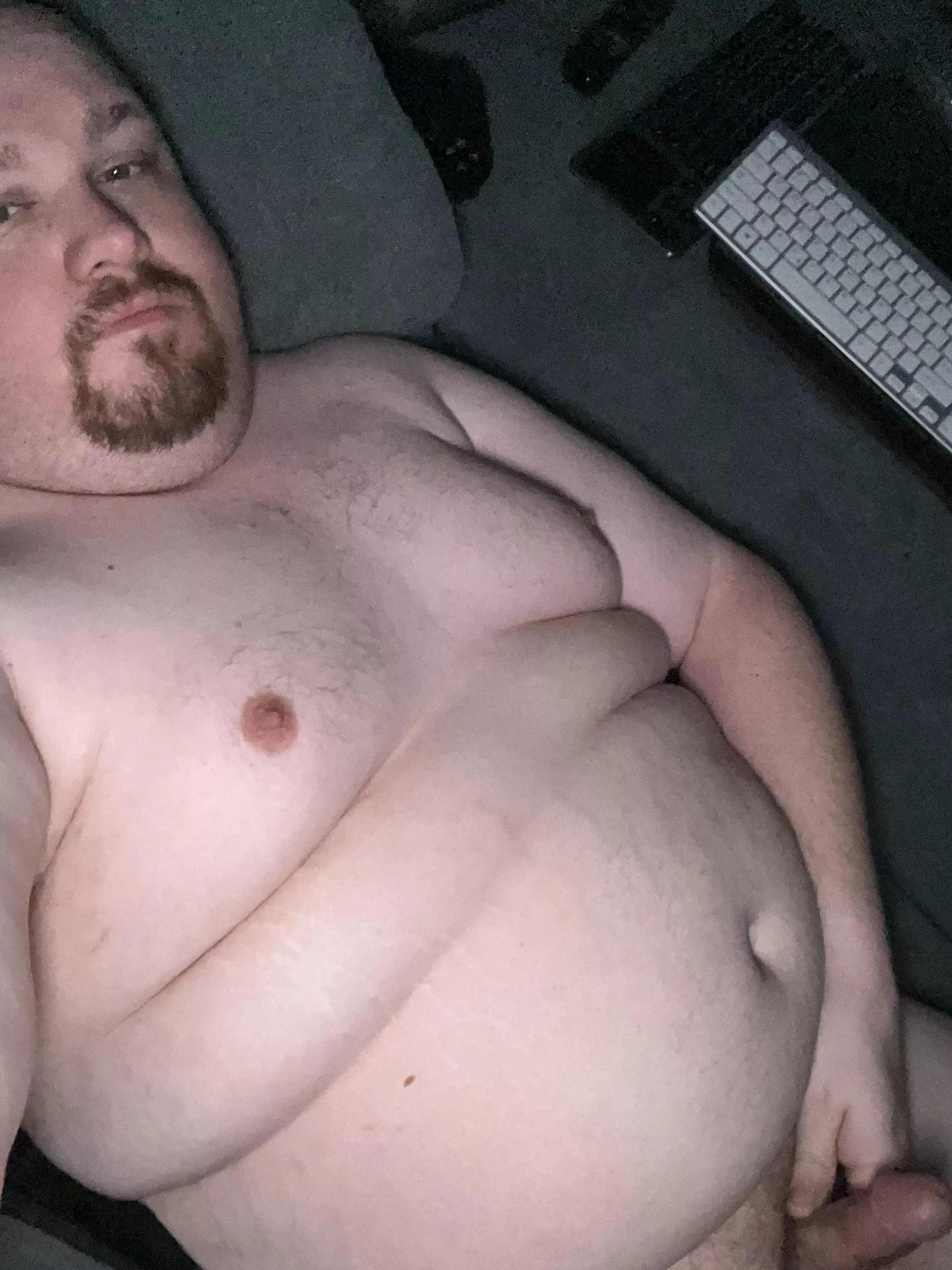 32m4f I need a thick lady to help me out here