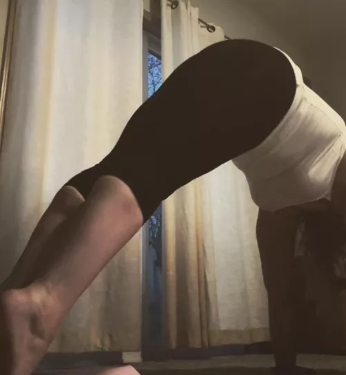 40 (f) I like 🧘‍♀️