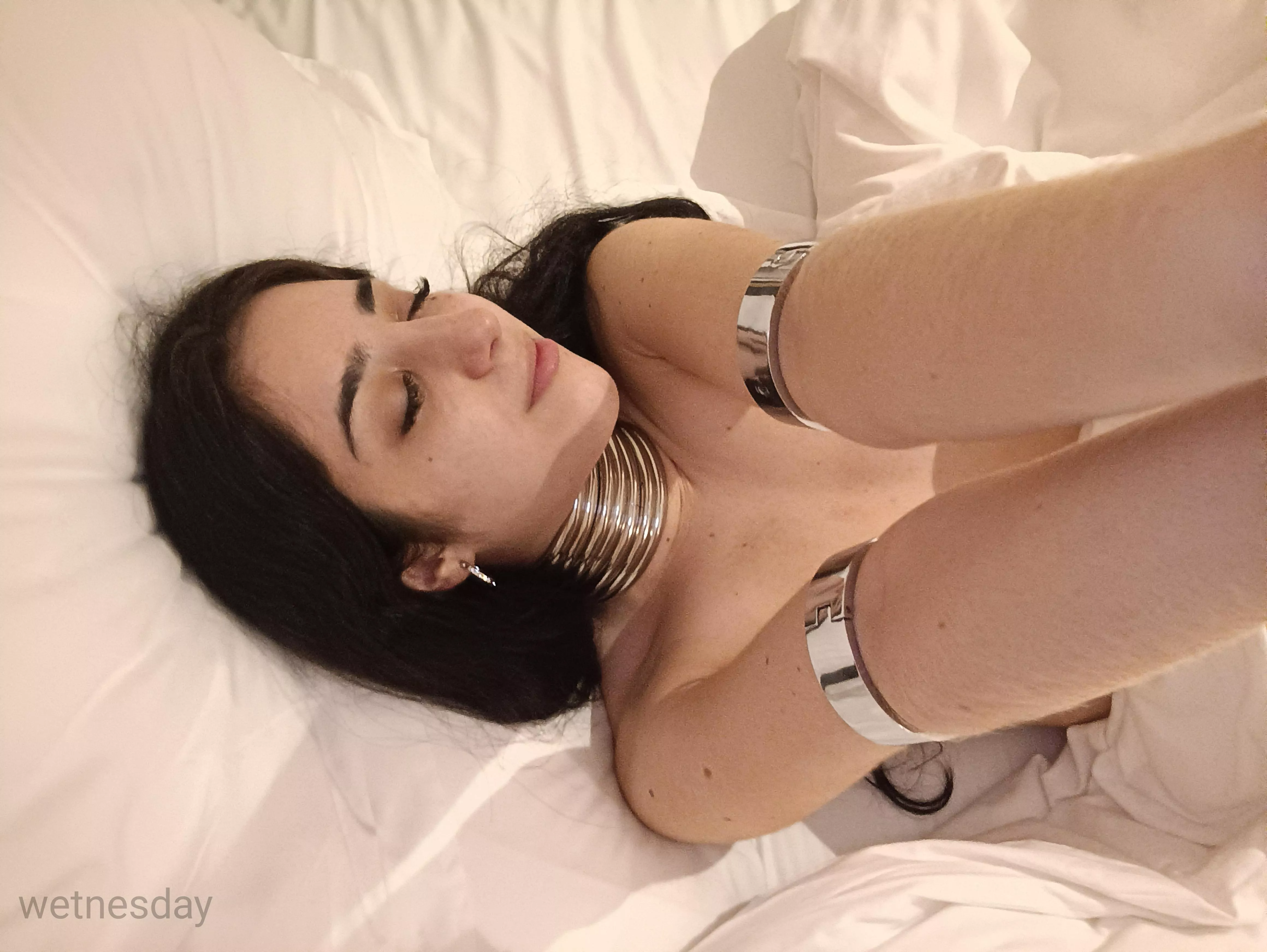 7 collars, 1kg, it makes me super sleepy and horny that I end up in a huge subspace🥰🥰