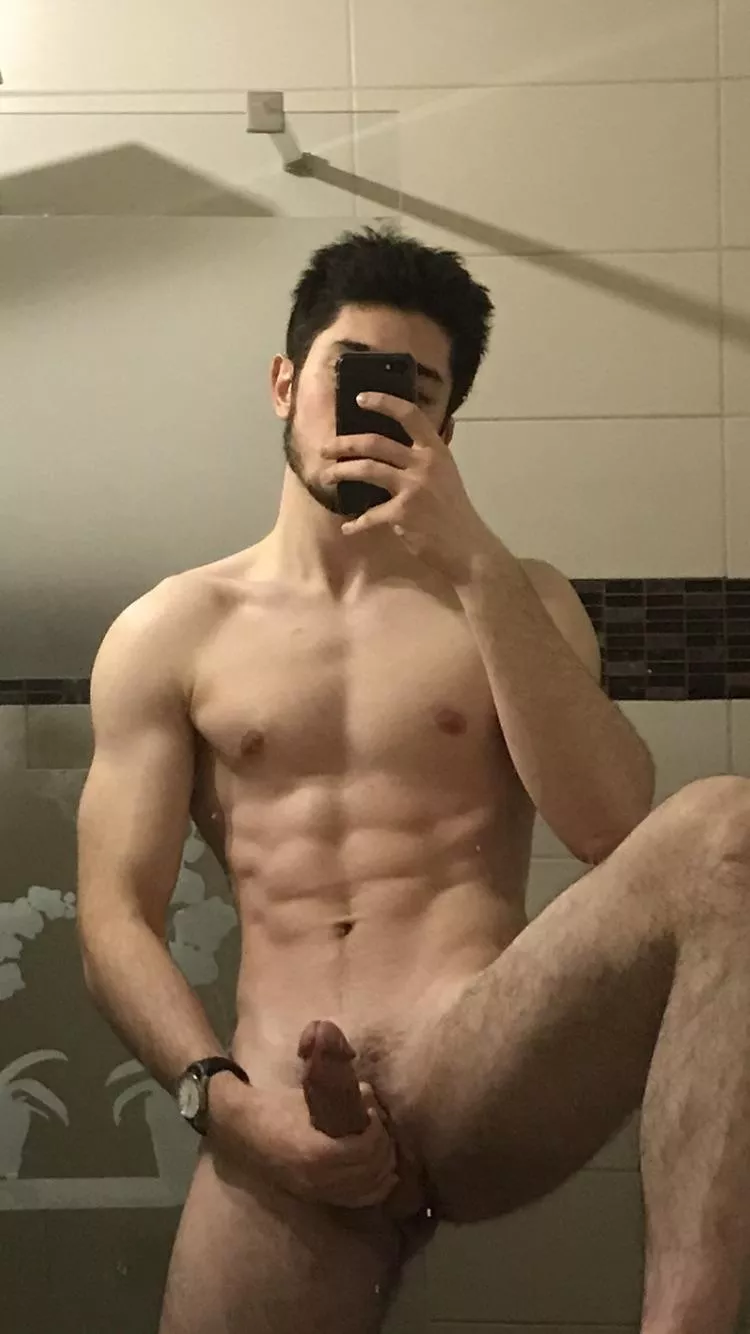 Any thoughts ? First time posting a nude haha