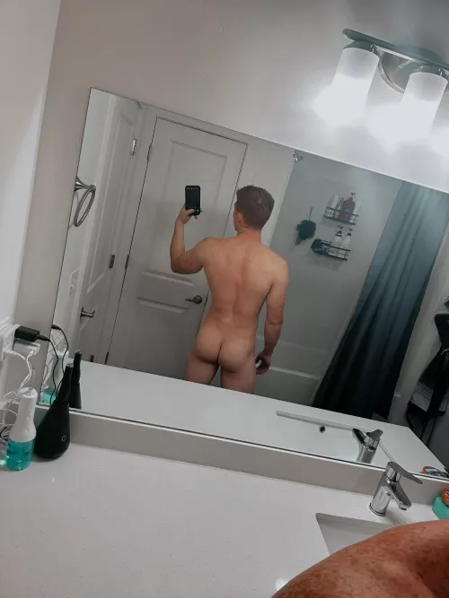 Anybody want to help me wake up🙃