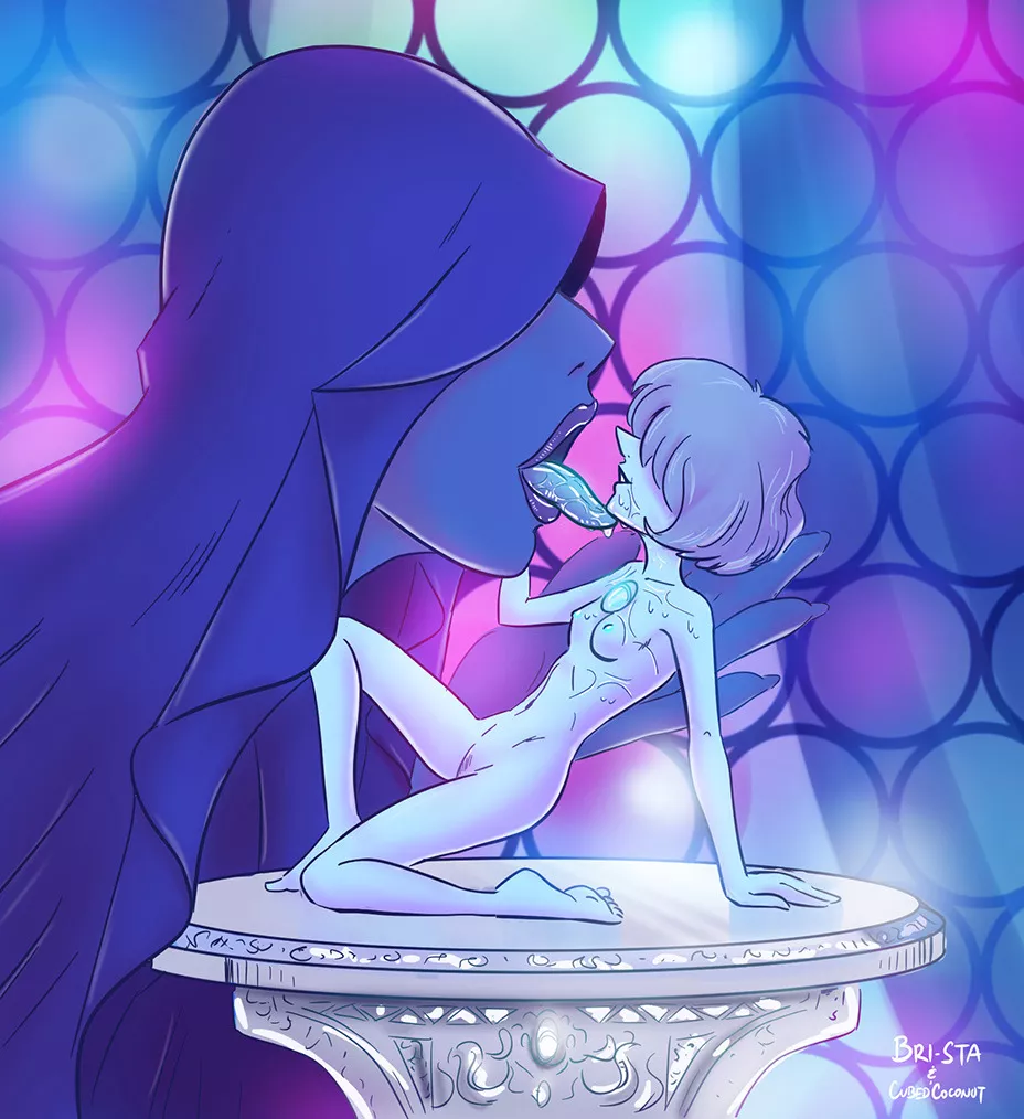 Blue Diamond enjoys her Pearl (CubedCoconut and Bri-Sta)