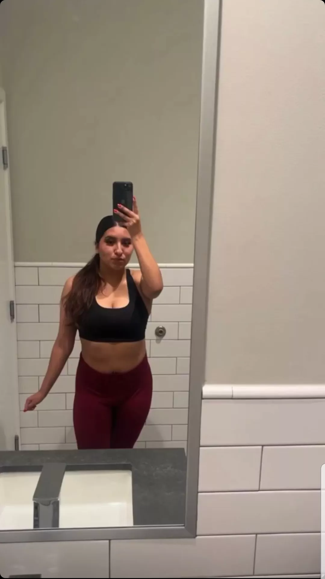 Do I look nice? Would you help me with my workout if you could?