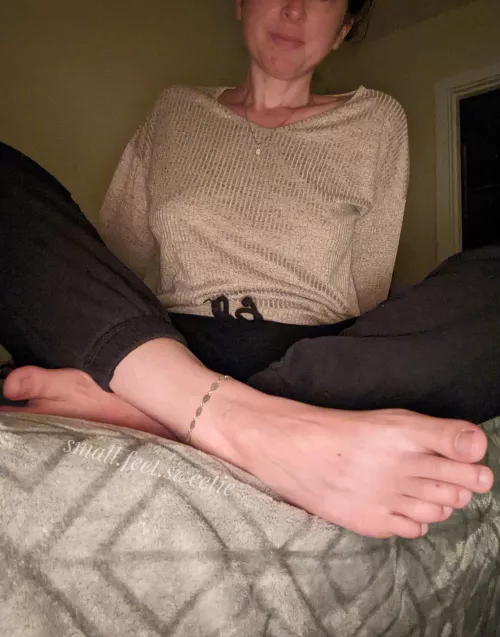 Do you like long toes?