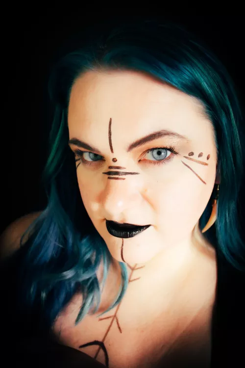 Druidess has her eyes on you 💕