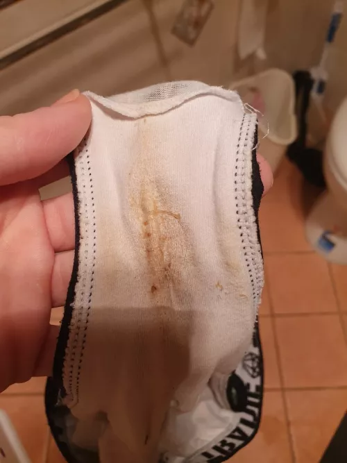 Early shift over....save me from the laundry :-p