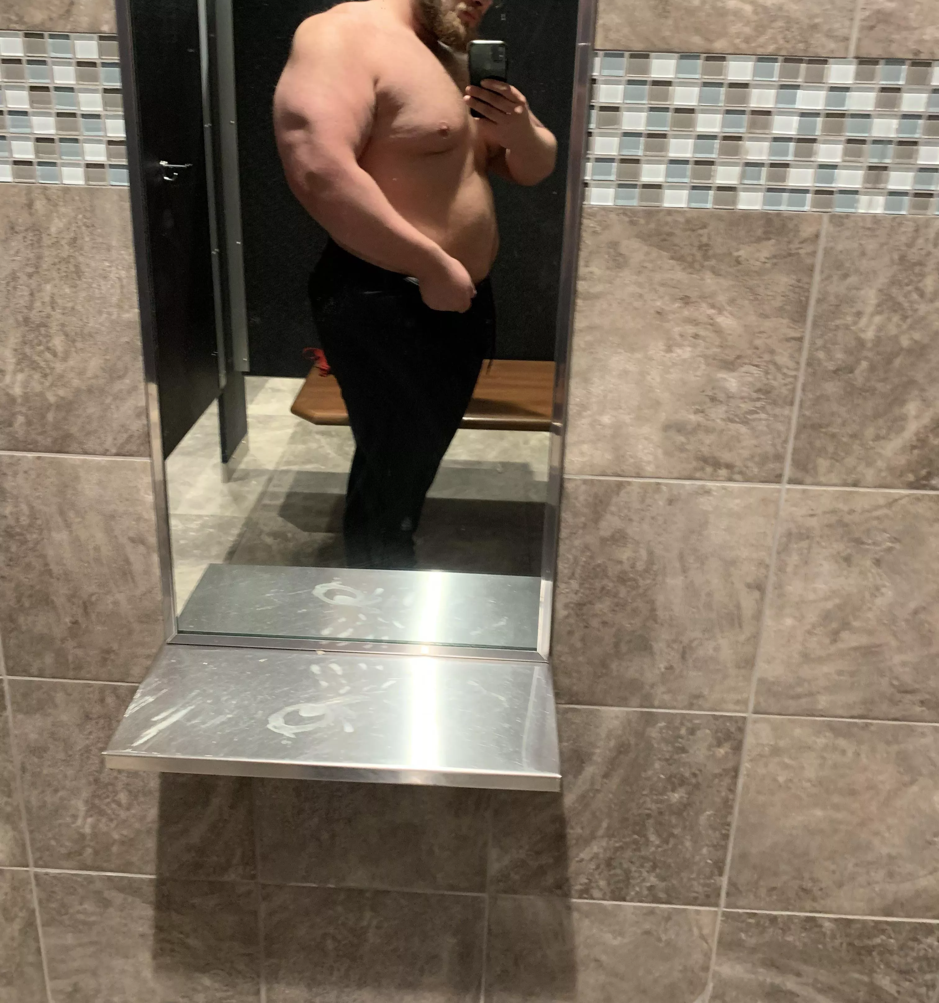 First post in here, what do you guys think? 6’3” 325 lbs