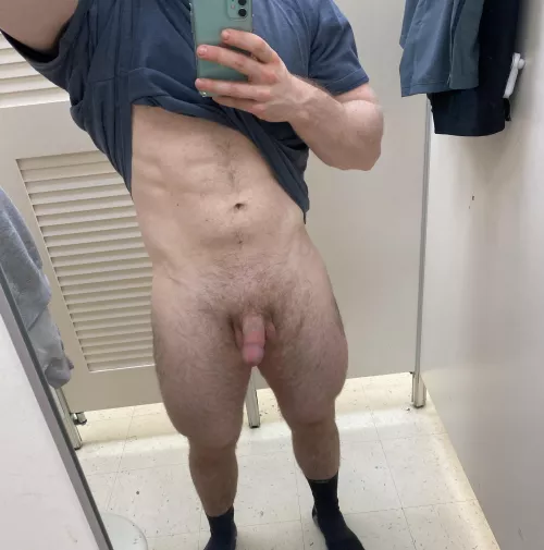 Fitting room at Bob’s