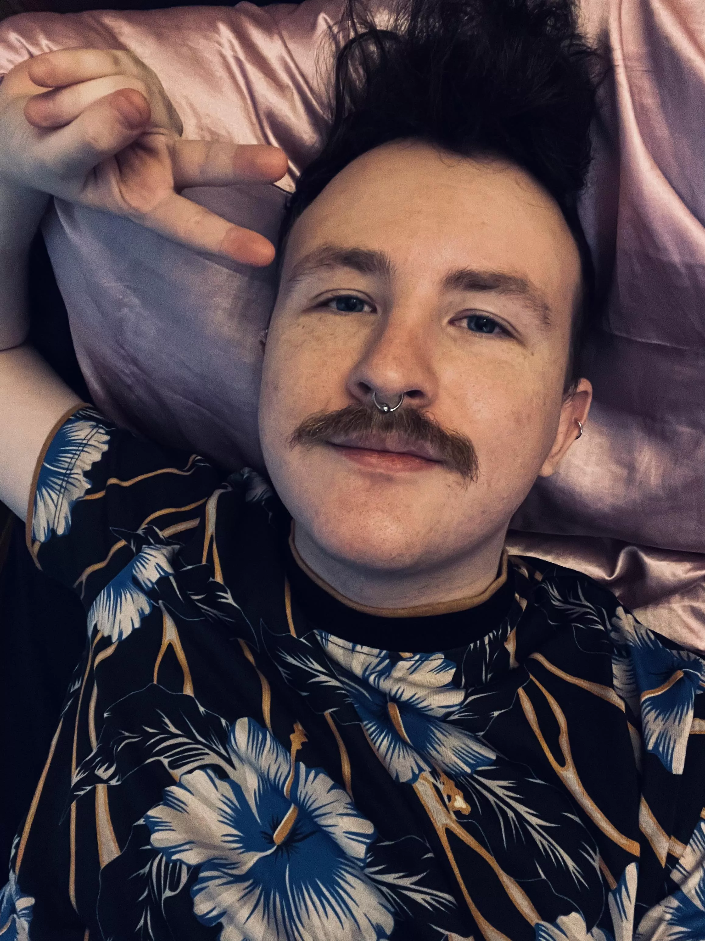 Growing out my stache ✌️