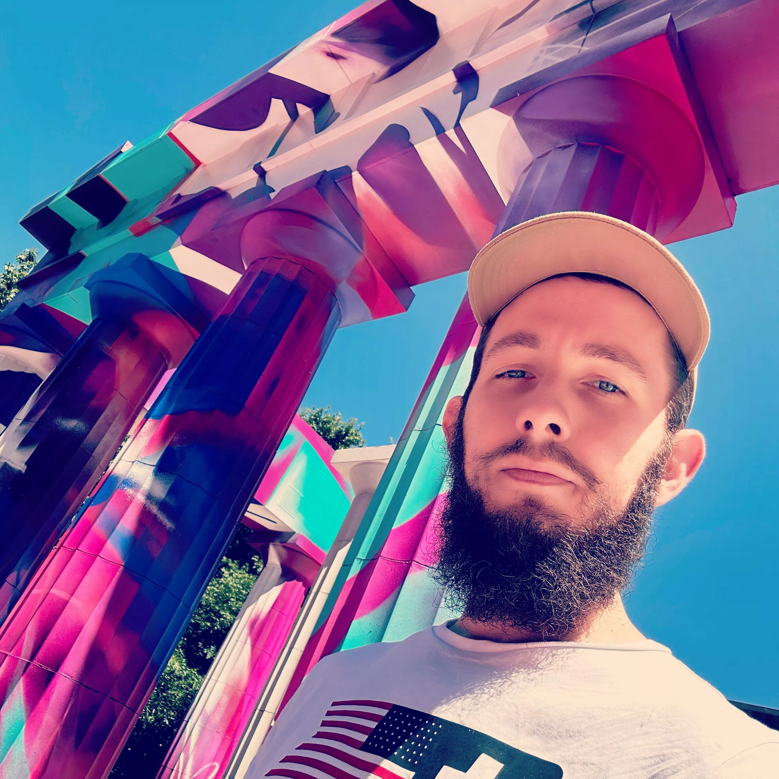 HELLO 👋🏻 37 M from Australia 🇦🇺 How are you all? Looking to make some decent friends etc