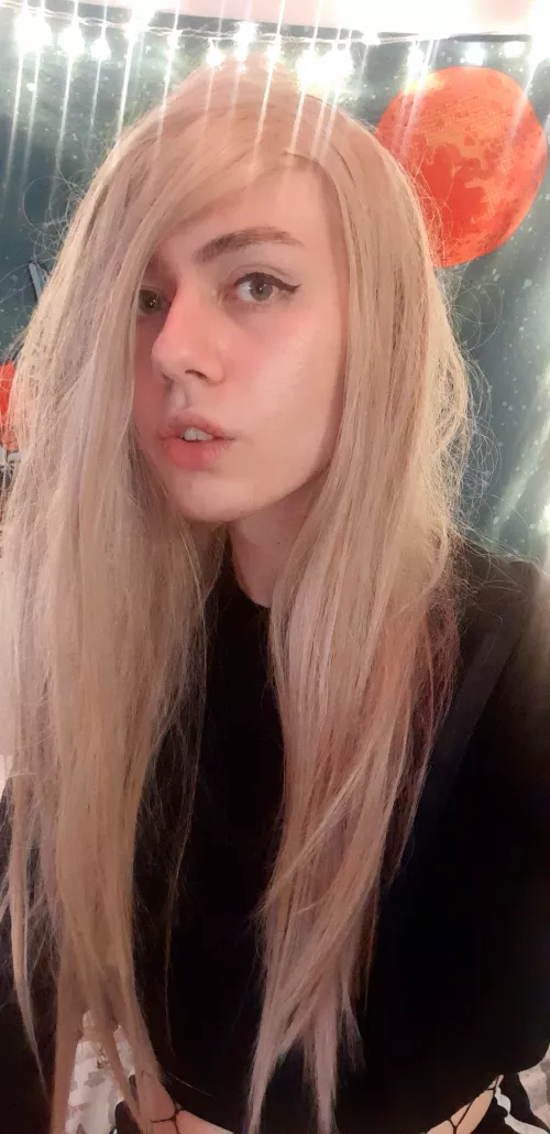 Hiii💜 How's your Sunday going?