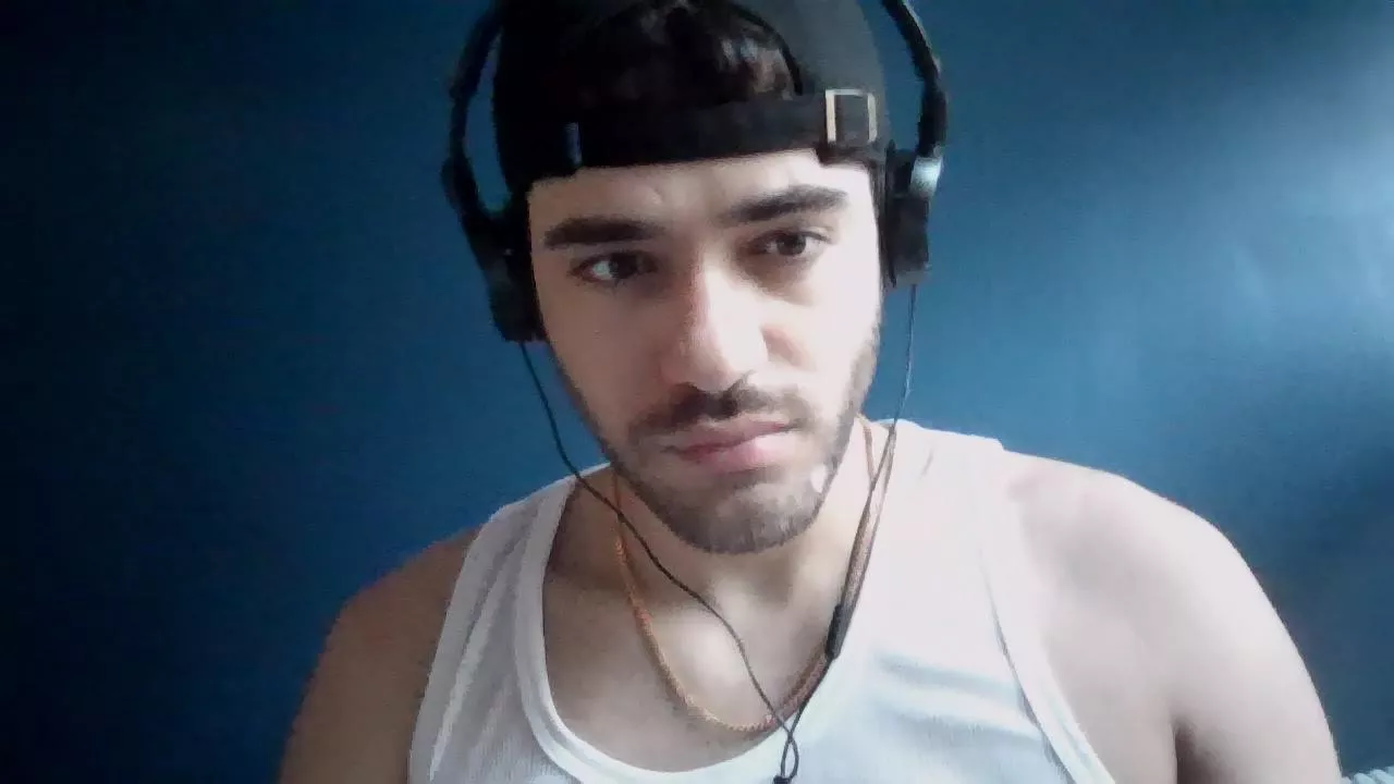 HMU if you're on Overwatch 2, I'm Playing rn. Add my PSN Matte-yooo