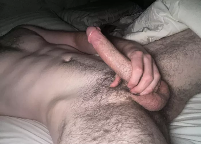 horny bottom looking to chat with anyone here that would fuck me