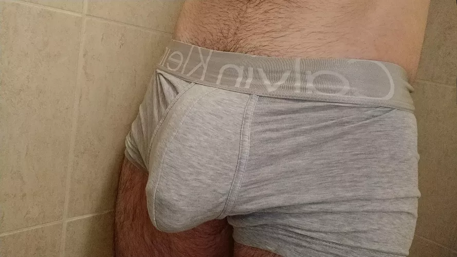 How would you tease my bulge?