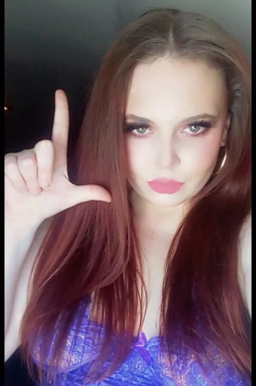 I decide if and when you cum, loser 🖤