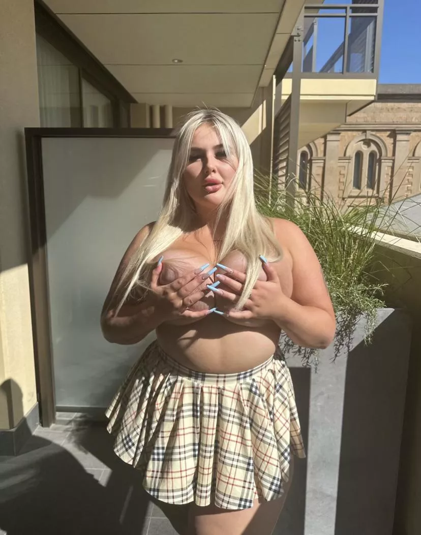 I hope I’m hot enough for you🥺