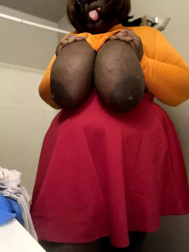 I've got a mystery to solve with your mouth 👅