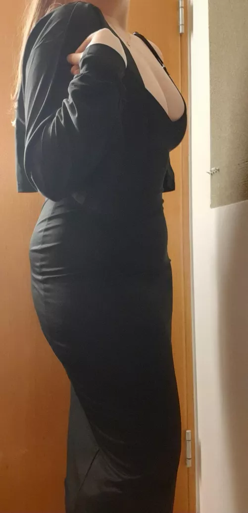 I've got to look my best for you, the mafia leader, and I, your wife 🤭