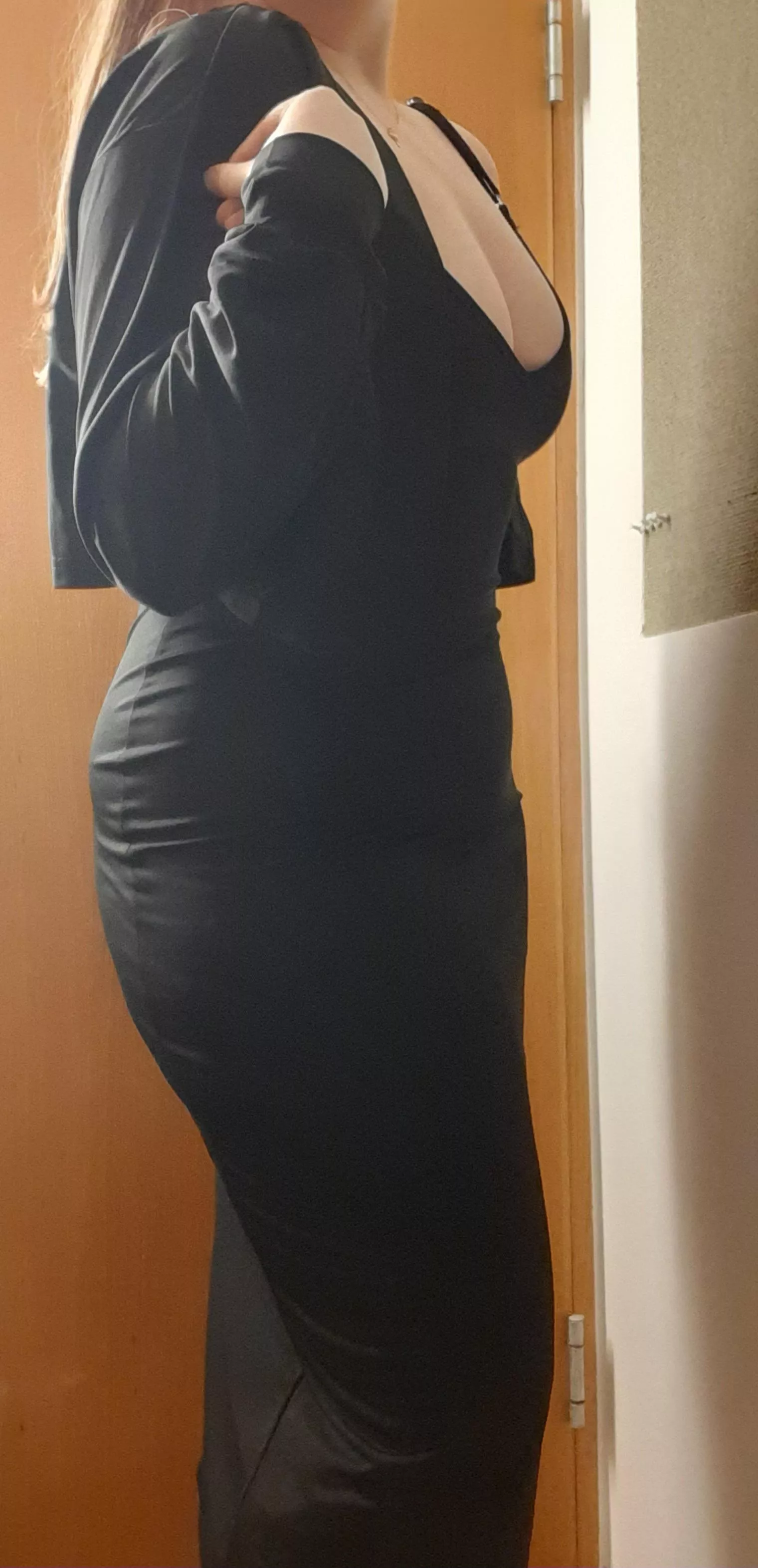 I've got to look my best for you, the mafia leader, and I, your wife 🤭