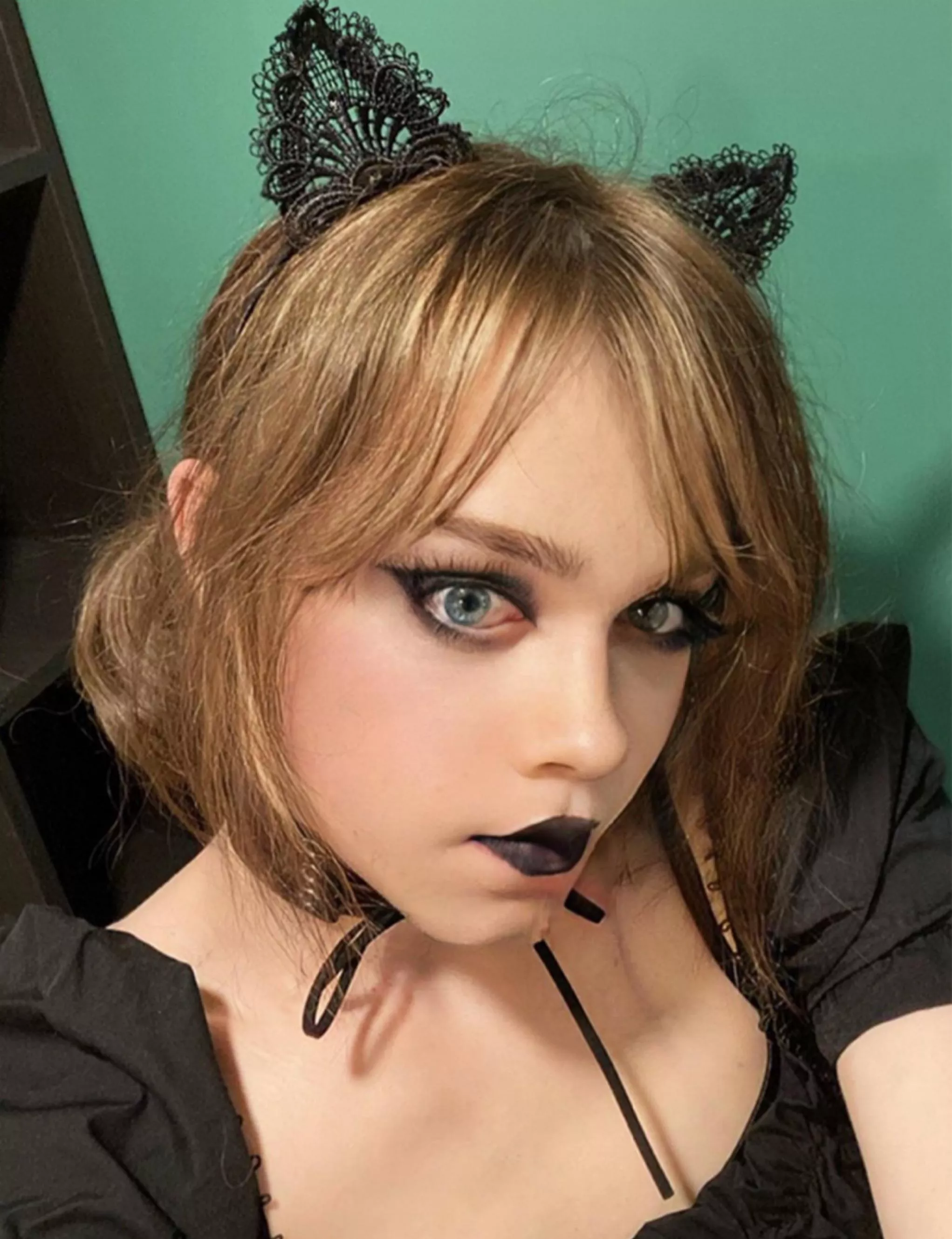 Just a cute goth boy showing his makeup🖤