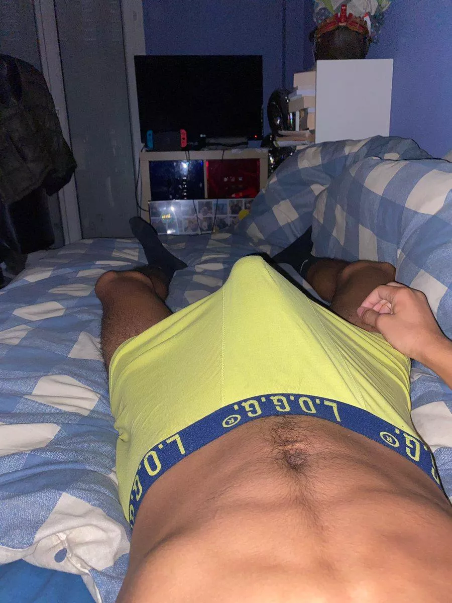 Just know that I normally walk around in those when home alone 😈