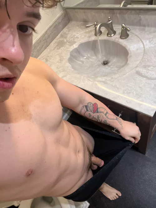 Kinky Creator | Fun-Loving & Community-Building | The Savage Johnson