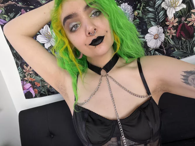 Light prickles for your tongue!