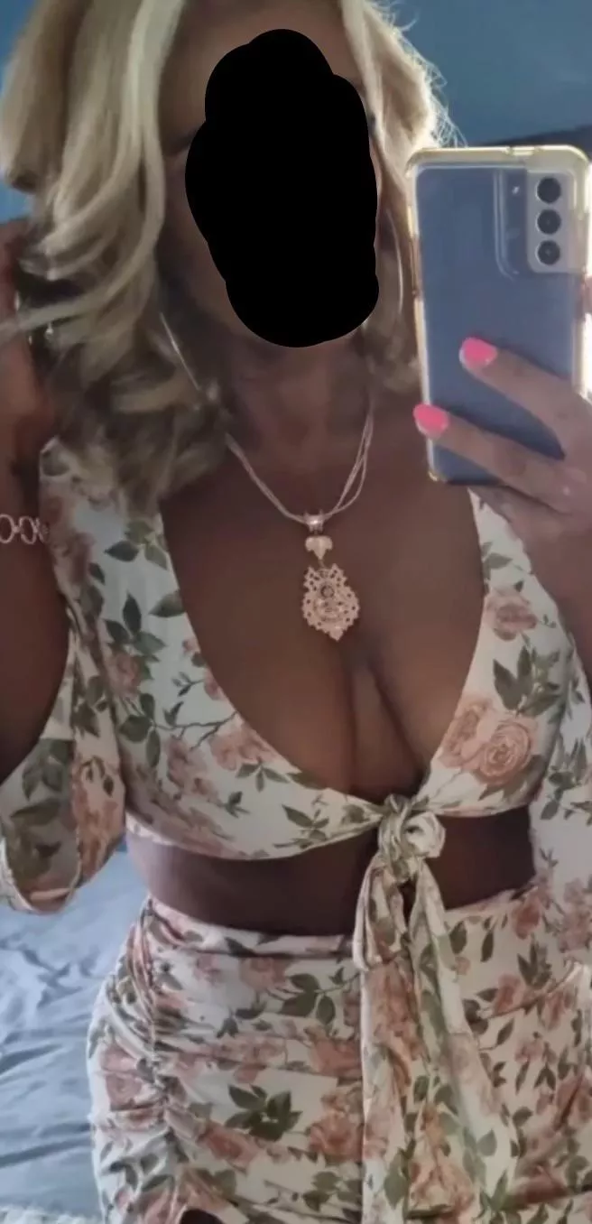 My slut wife loves to show off when out with my friends