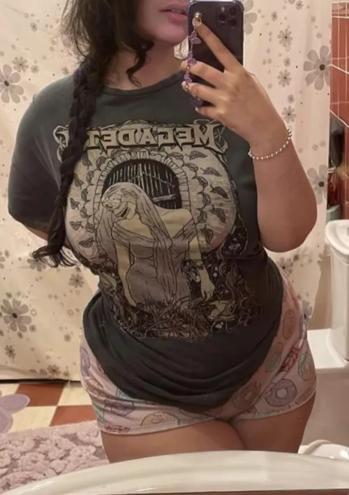 Show me ur gf and ill show u mine naked