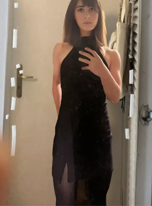 so a lot of u guys told me id look cute in a dress, what do you think??