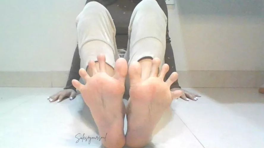 soft soles and toespreads