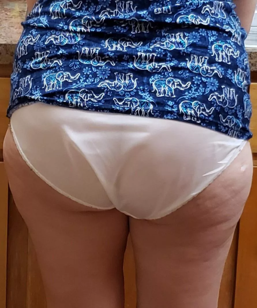 The wife woke up so horny this morning, pull her panties down and bend over the counter and give it to her while her coffee is brewing.