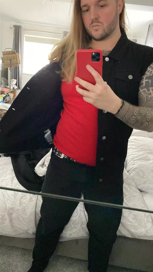 Trying a new look on my last night out - if I were a Pokémon gym leader, what type would I specialise in? And who would be my main battler…💧 🔥 ⚡️ 🌱 👻