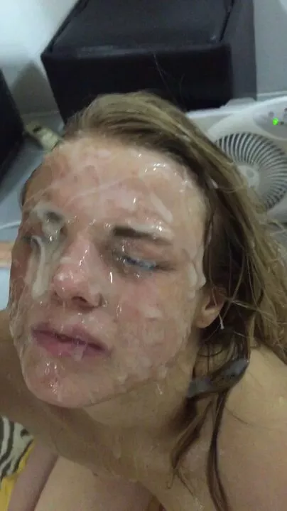 what's her name? I can't find any information of her. imho this best bukkake-image i ever seen