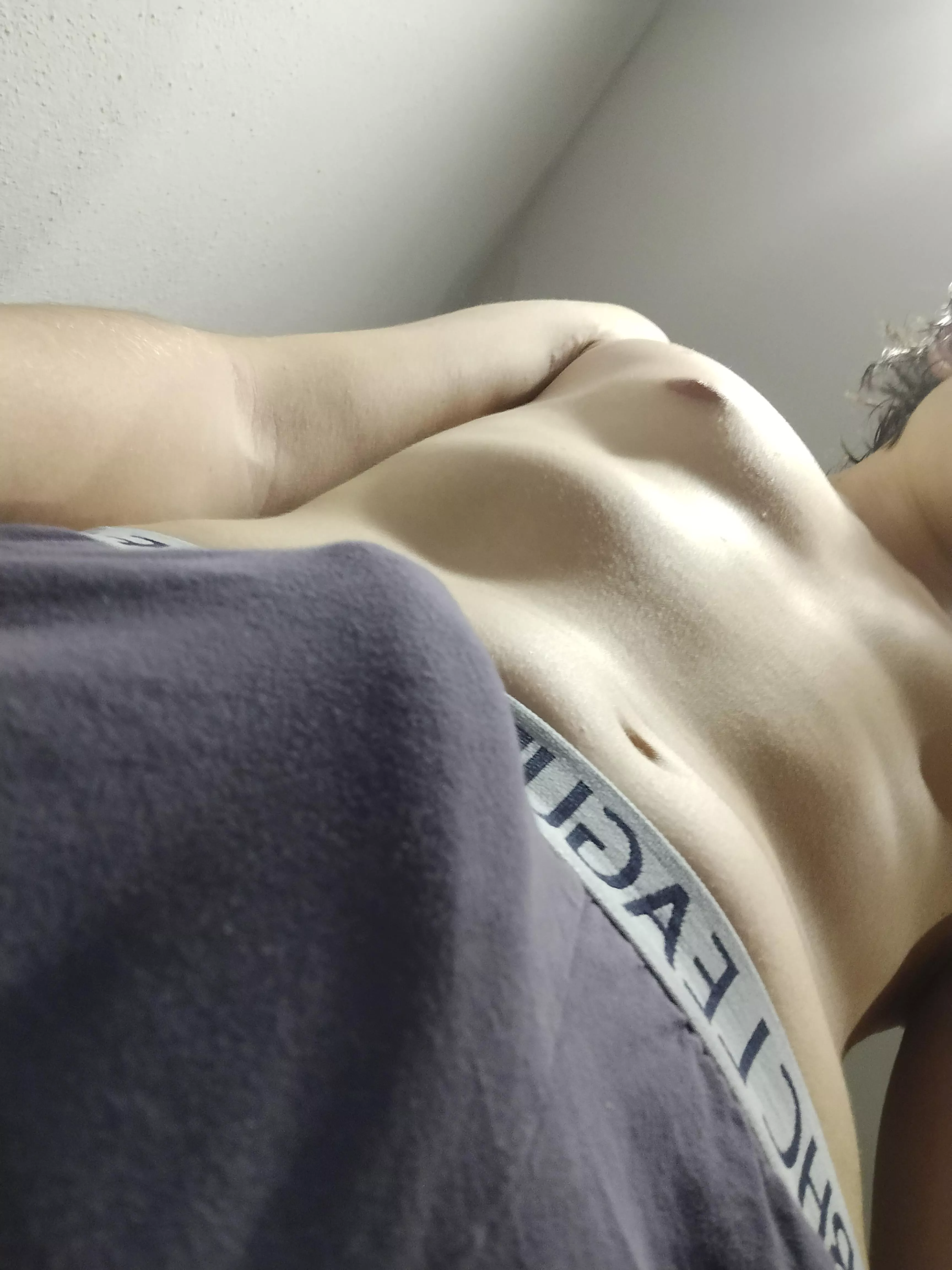 Who wants my big bulge?