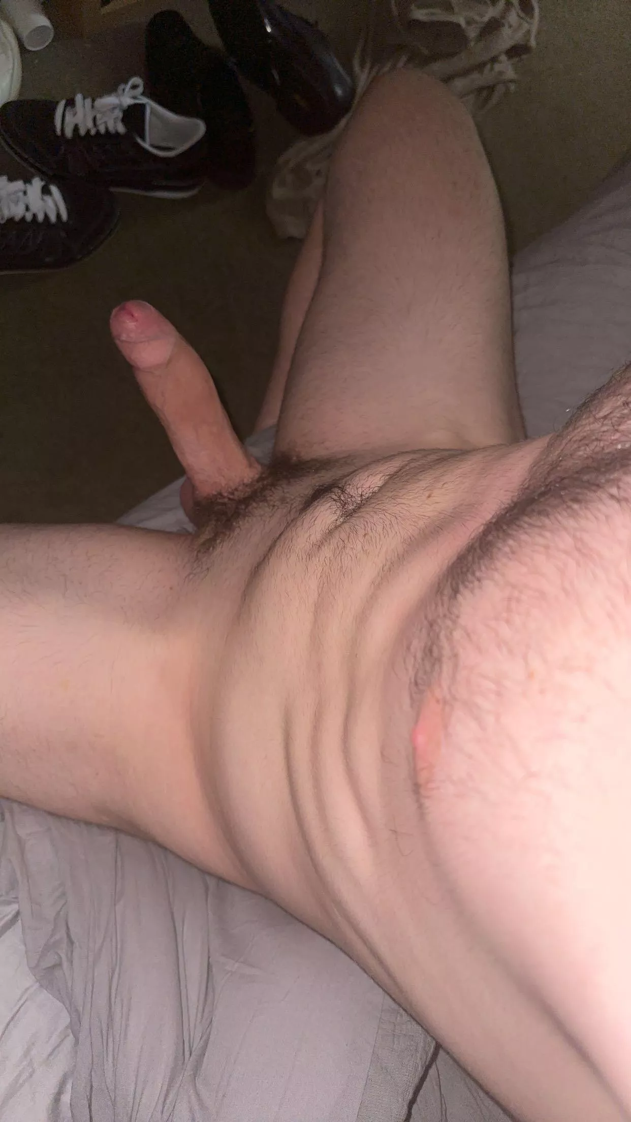 19 i need a little slut to come sit on my lap @zacbyrn