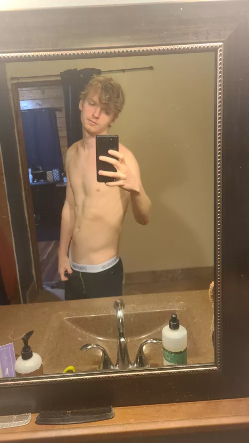 23 hmu i need new people to play games with