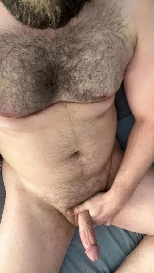 [32] what do you like more, beard or boner?