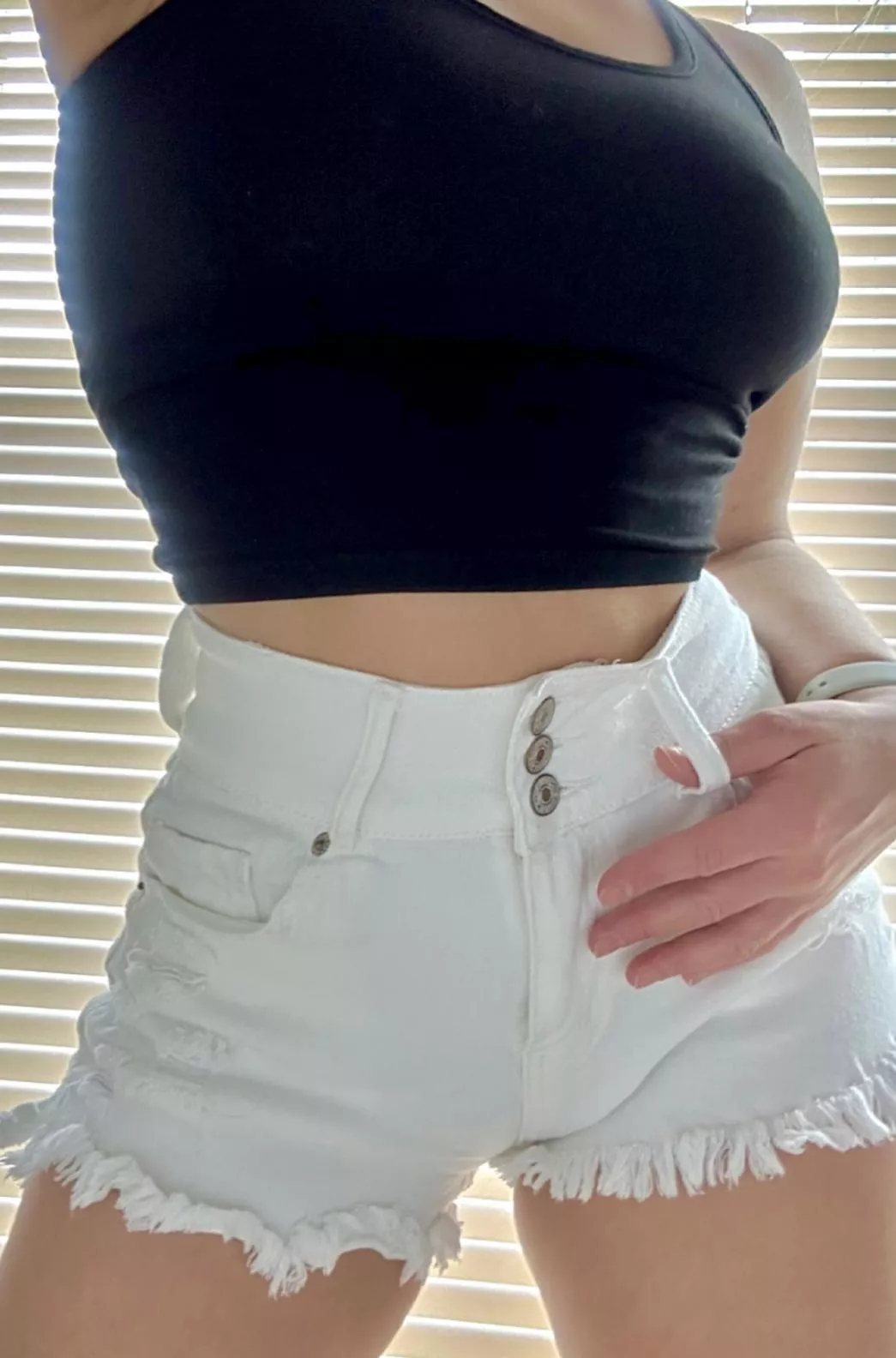 35F happy Monday to you all :)