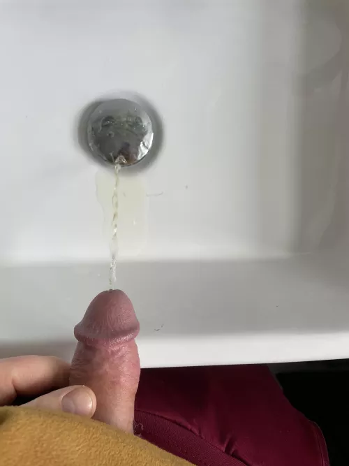 40 m uk bi hmu u dirty guys xx love seeing men piss