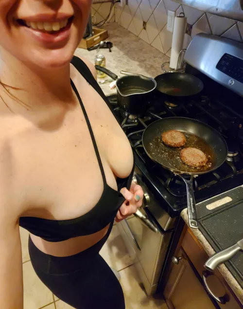 A small peek in the kitchen