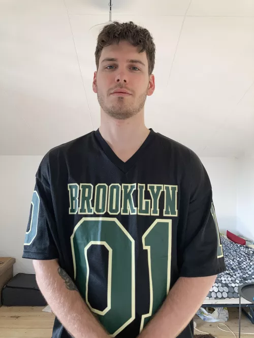 Americanaphile here from Denmark 🇩🇰 waddup, bros?(love all things Americana, Baseball, Western Films, Country Music & of course Rodeos! all of it) 🇺🇸