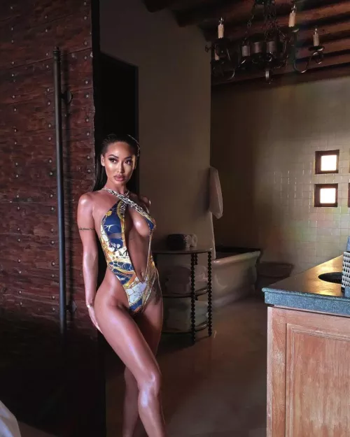 Angelina @msangieang