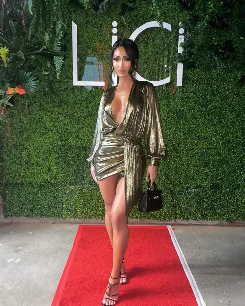 Angelina @msangieang