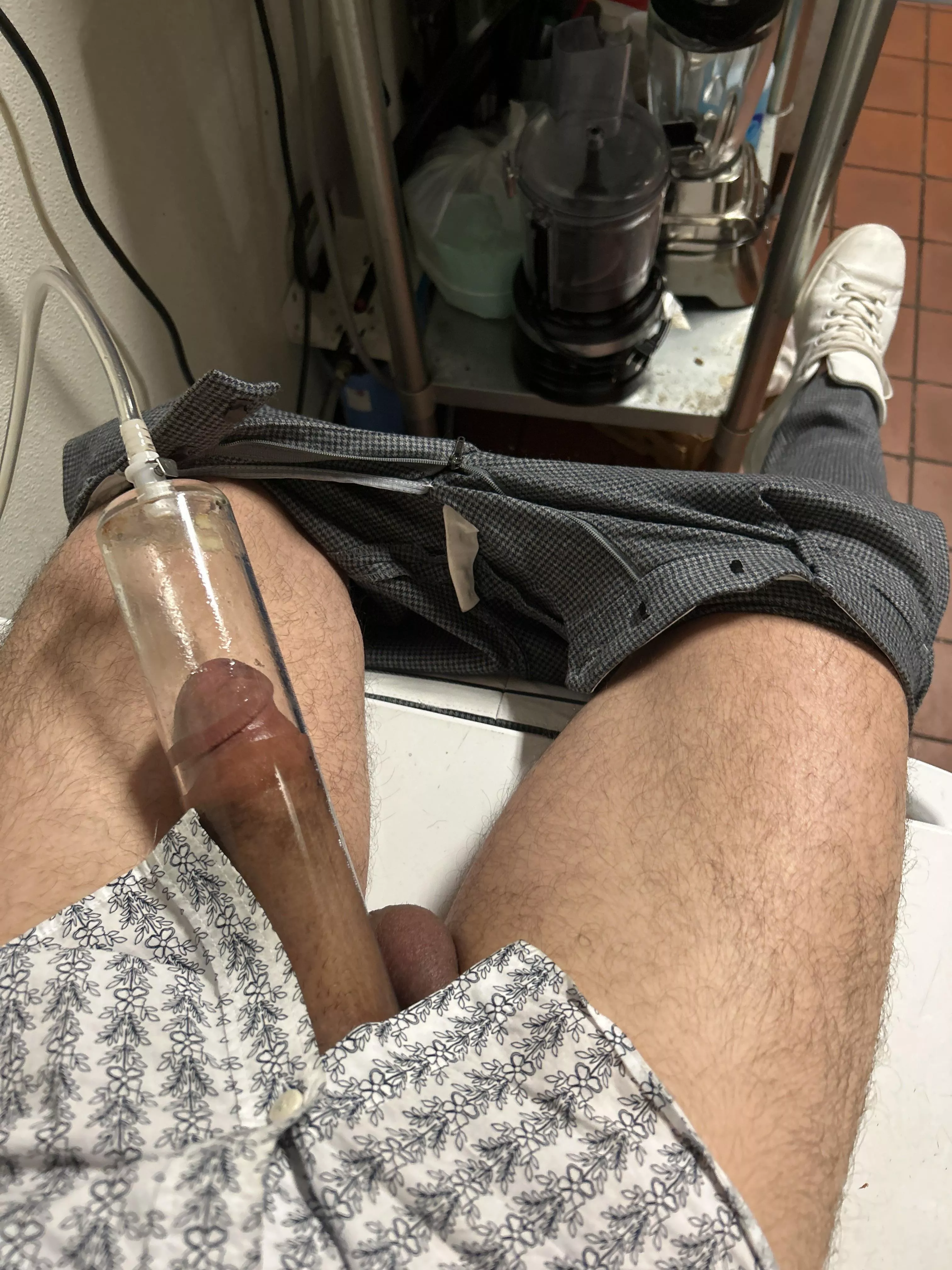 Any bros pump at work?