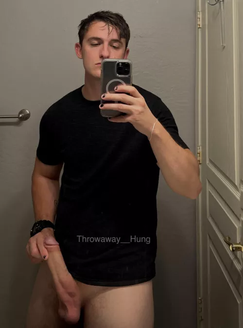 are u into cute goth guys with XL cocks?